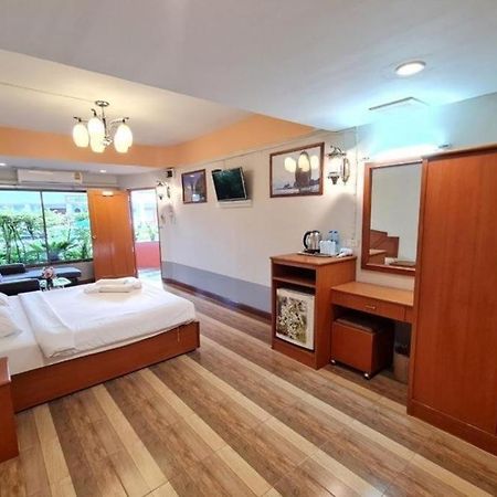 Phu Nga Hotel Natai Beach Exteriör bild