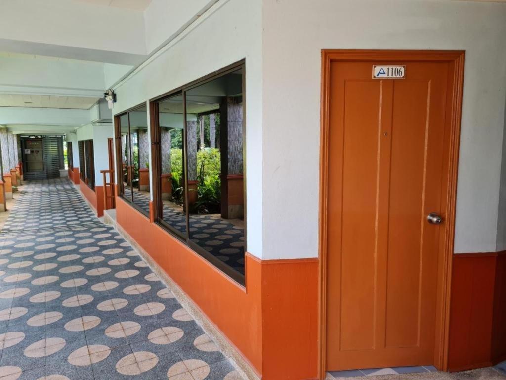 Phu Nga Hotel Natai Beach Exteriör bild